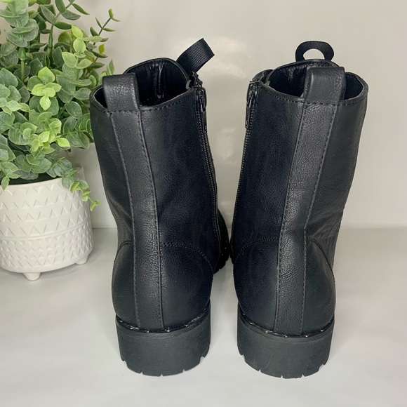 SO Sugar Maple Black Combat Boots - Picture 6 of 8